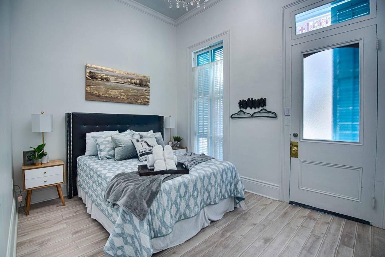 Villa Five Br - Sleeps 10! Steps From French Quarter Nueva Orleans Exterior foto